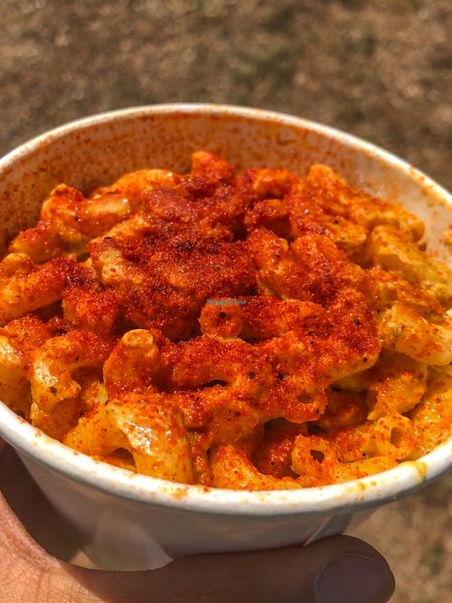 Mac & Cheese at Never Caged in Los Angeles