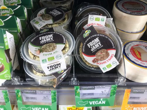 Vegan cheese at Les Comptoirs de la Bio  in Dijon