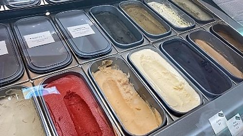 [vegan] 12 gelato flavours $5.80-6.80 at Hvala - Chinatown in Central Singapore