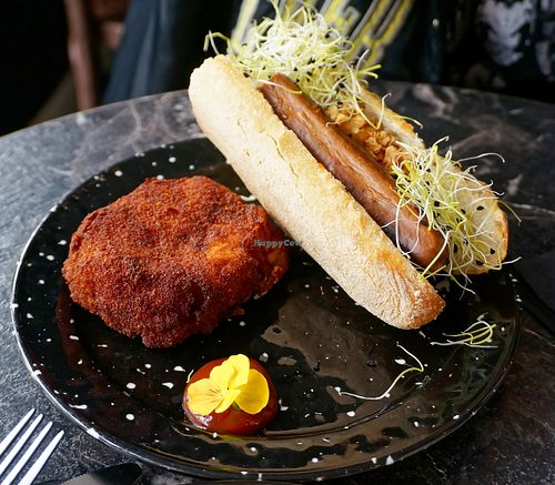  at Café Contresort in Paris