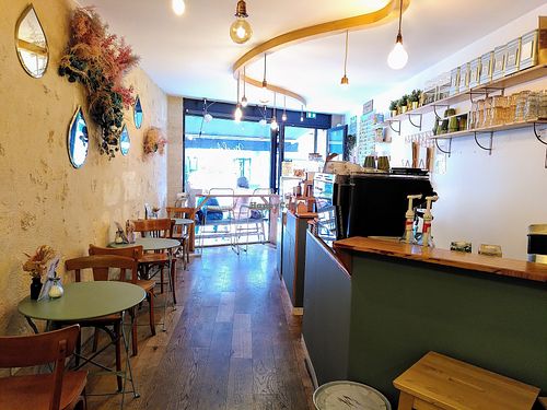 Eat-in space + Counter at Michel MaBelle in Bordeaux