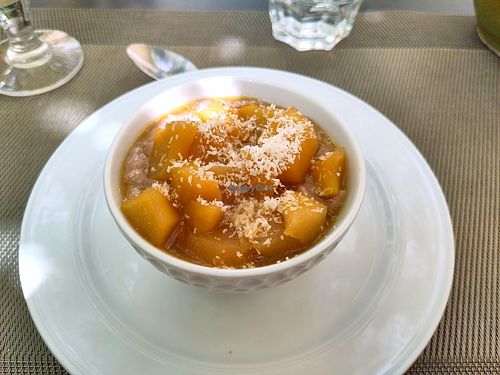 Rice in hazelnut milk and fruits at IZBA in Perigueux