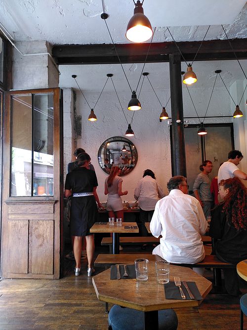 Brunch vibe at Soya Cantine Bio in Paris