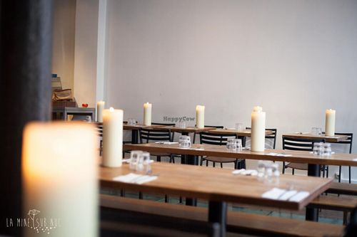 just opening time at Soya Cantine Bio in Paris