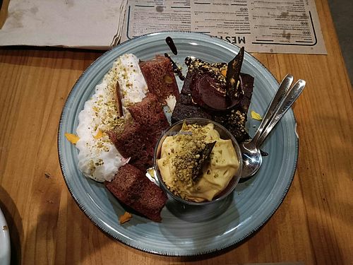 Trio of desserts at MESTIZA in Valencia