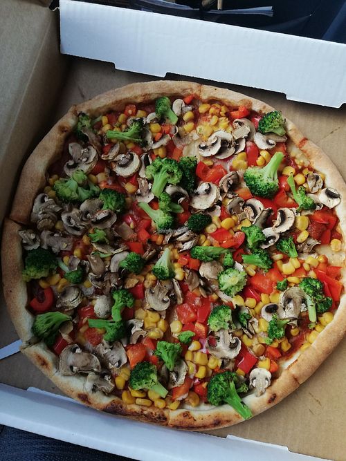 VeggiePizza (ohne Käse = vegan)  at American Star Pizza in Seevetal
