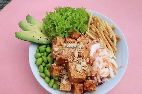 Vegan Sweet & Sour Tofu Pokébowl at Humble Berlin in Berlin