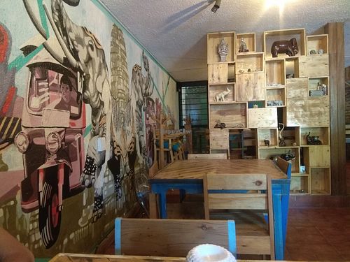 Local pequeño y acogedor at Siam Thai Food in Morelia