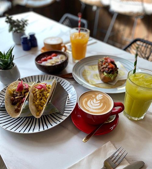 Breakfast options- scrambled tofu taco/ mixed bean taco, smoothie bowl, mixed beans with guacamole on sourdough at No Manches in Wakefield