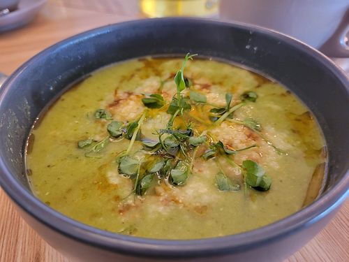 Spinach cream with broccoli and green pea soup at Vitary in Odessa