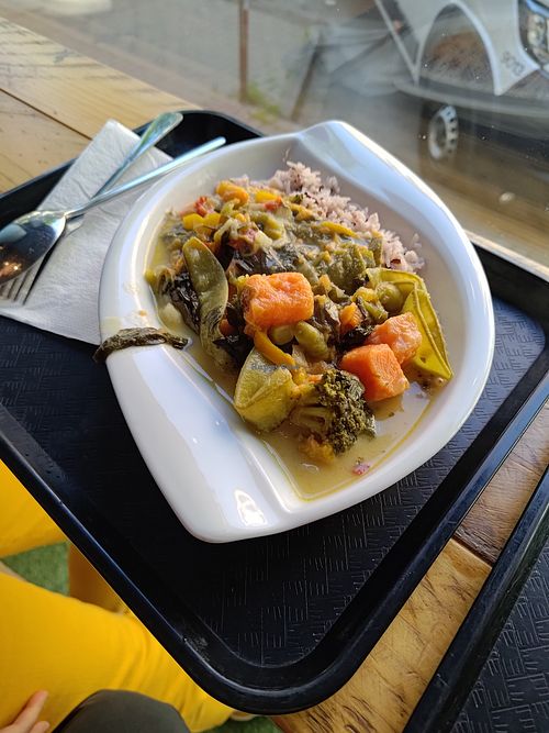 Grünes Curry at Strauch's Deli in Dortmund