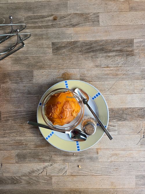 Baked quince!:) at Furat's Fladen Laden in Vienna