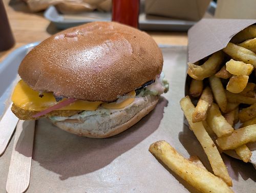 "Chicken" Burger at Green Farmer's in Paris