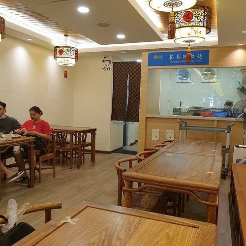 Interior at Su Xiang Vege Spicy Hotpot 素香麻辣香锅餐厅 in Penang