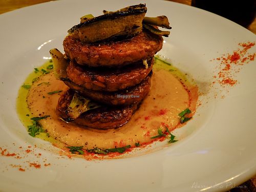Tagliata di tempeh con riduzione at Status Quo in Rome