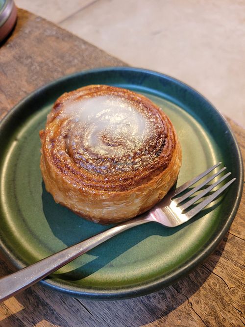 Flaky Cinnamon Roll! Vegan and Amazing at La Cabra Iluminada in San Miguel De Allende