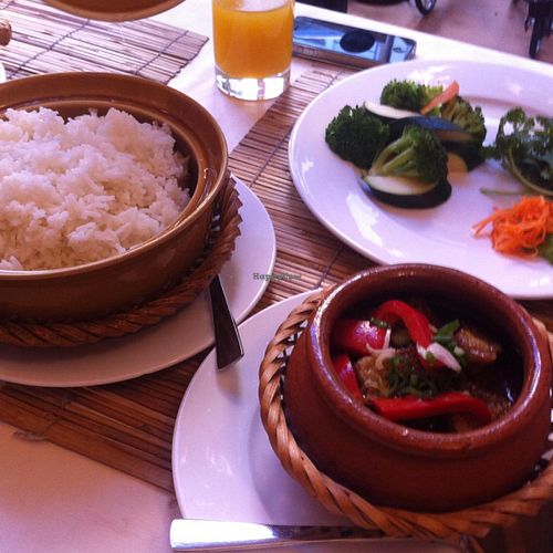 seitan dish at Loving Hut in Hamburg