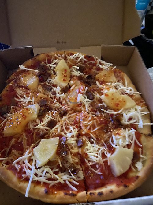 Hawaiian pizza at Boon Burger Cafe in Brampton