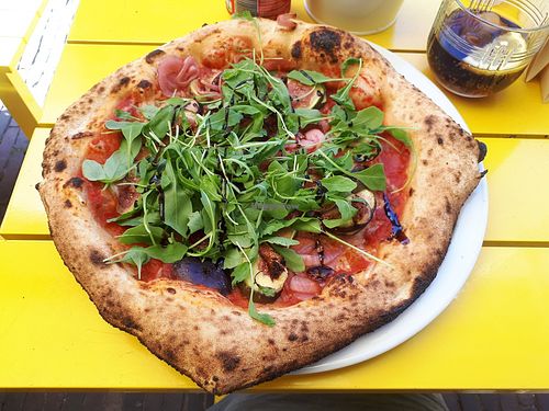 Pizza (big size) with figs at Vegitalian - Schoutenstraat in Utrecht