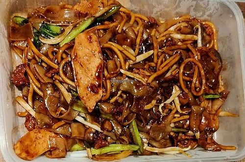 Fried Kway Teow. Photo by Ms April Ho at No Monkey Business in Northeast Singapore