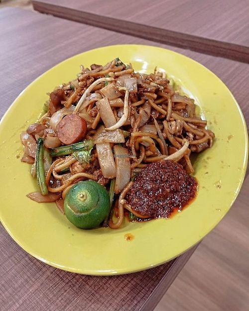 19 Nov 23 - Original Char Kway Teow sold at new location, price remain $6.80.

The mock sausage and crispy mock pork lard add flavour and texture to this dish. at No Monkey Business in Northeast Singapore