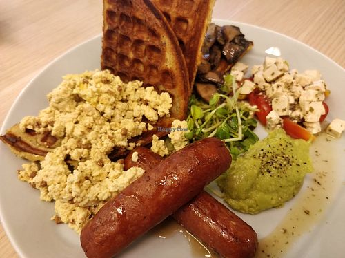 Breakfast, brunch or dinner at Well Loft 好乐福 in Central Singapore