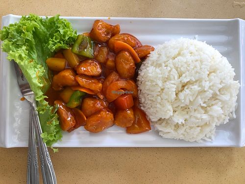Sweet sour meat rice at Zi Zai Vegetarian 自在齋 - Bishan in Central Singapore