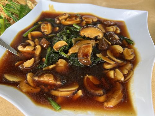 Spinach with mushroom $18  at Zi Zai Vegetarian 自在齋 - Bishan in Central Singapore