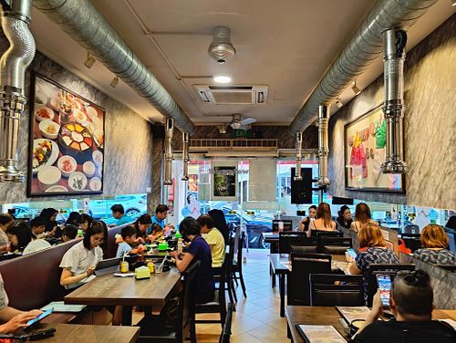 restaurant interior at Gum Gang Won 금강원 - Temple Street at Chinatown in Central Singapore