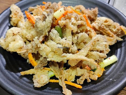 signature fried mushroom. LOVE this.  at Gum Gang Won 금강원 - Temple Street at Chinatown in Central Singapore