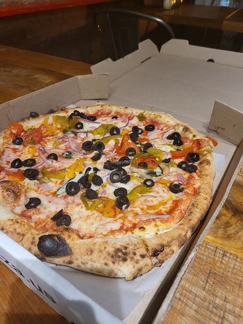 Vegan pizza at 90 Second Pizza in Washington