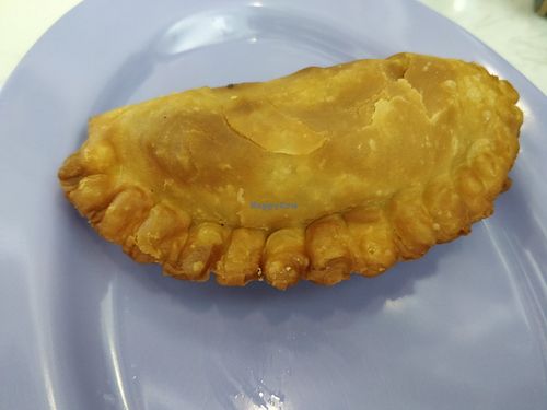 Curry puff (no egg) at VeHeart Cafe 素吃货 in West Singapore