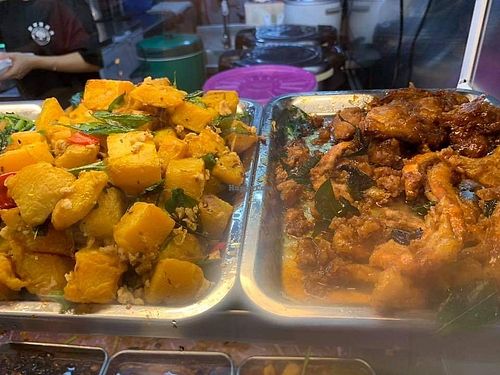 Buffet spread. Photo by Mr Henry Lau aka Mr Purple at Ju Fu Yuan Vegetarian Delight 聚福缘素食 - Blk 11 Upper Boon Keng in Central Singapore