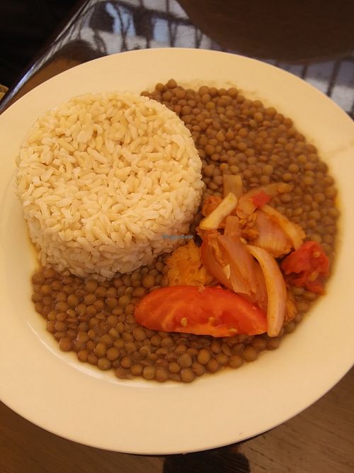 Lentils. Rice and some stewed tomatoes and onions on top at La Naturaleza in Chiclayo