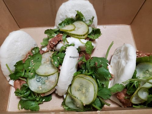 BBQ buns, jackfruit at LA-ZEN in Culver City