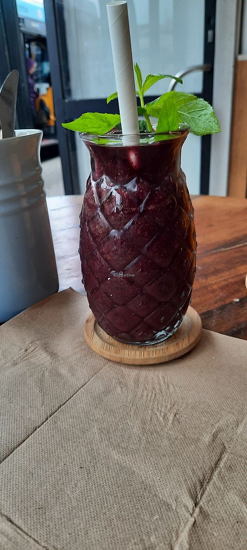 Accai smoothie at Swallow Coffee Traders in Rockdale