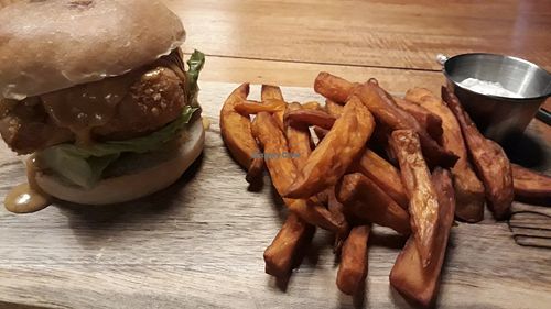 The Farmer burger & sweet potato fries at Friendship Concept in Koh Phangan