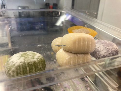 Mochi at Hello Mai Darling in Ventura