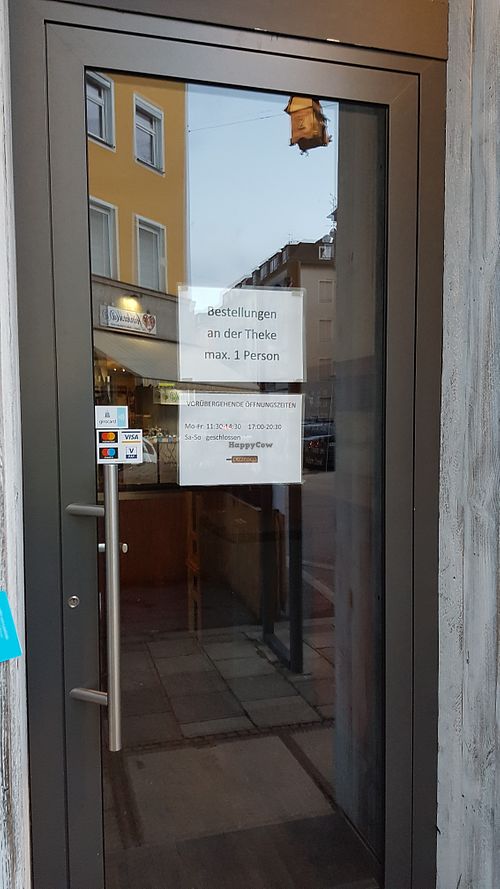 Front door, opening times at Pizzesco Sprint - Kazmairstraße in Munich