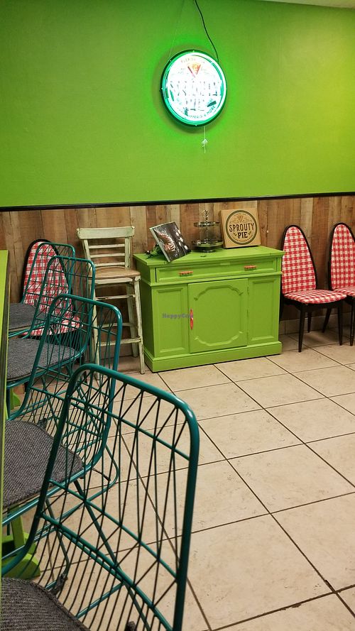 Inside at Lolly's Pantry in North Palm Beach