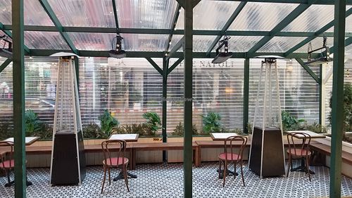 Outdoor seating at Galioto's Delicatessen in New York City