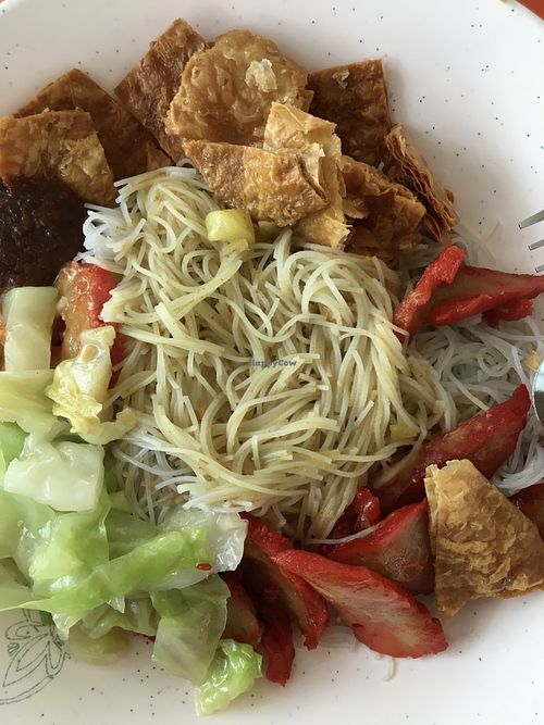 Vegan bee hoon set  at Su Yuan Vegetarian 素缘 - Bedok in East Singapore