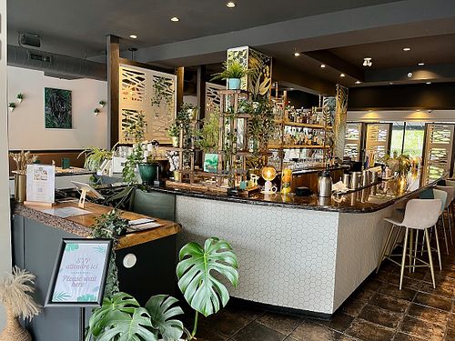 Bar at Astoria Bistro Botanique in Gatineau