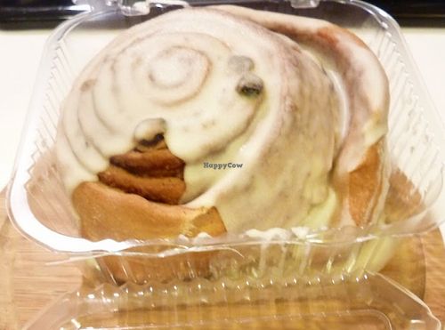 Cinnamon roll at Sinfull Bakery in Houston