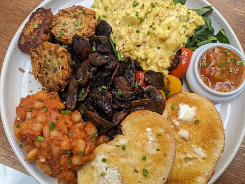 Big brekkie at Sarah's Sisters in Semaphore