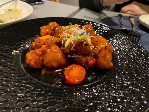 Monkey head mushroom with osmanthus sauce at Emerald 珺 in Hong Kong Island