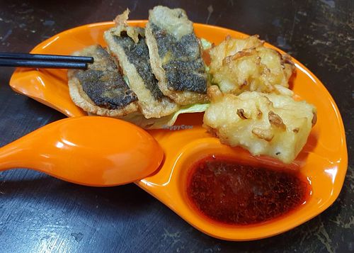 Fried stuff. Photo by Sam Lama at Vegsters by Happy Wok in Central Singapore