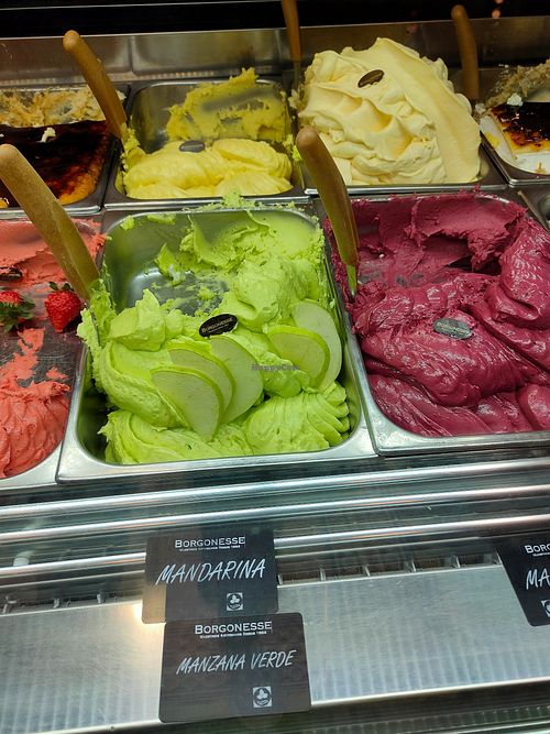 Sorbete manzana, sorbete mandarina at Borgonesse in Alicante