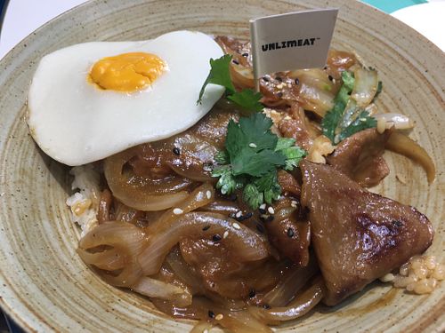 Unlimeat "Beef" Bowl at Green Common - Raffles City in Shanghai