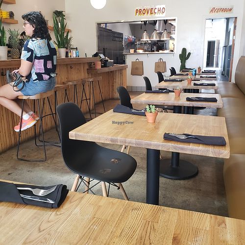 Dinning Room at Rascal's in Santa Barbara